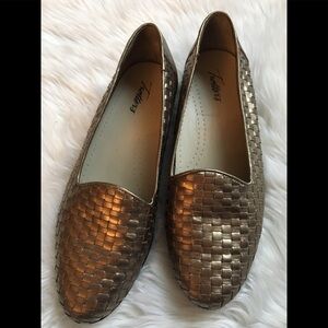 Trotters Shoes Slip On Flat Gold Woven Leather